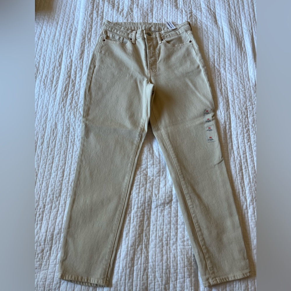 Old Navy Women's Cream Straight Leg Jeans